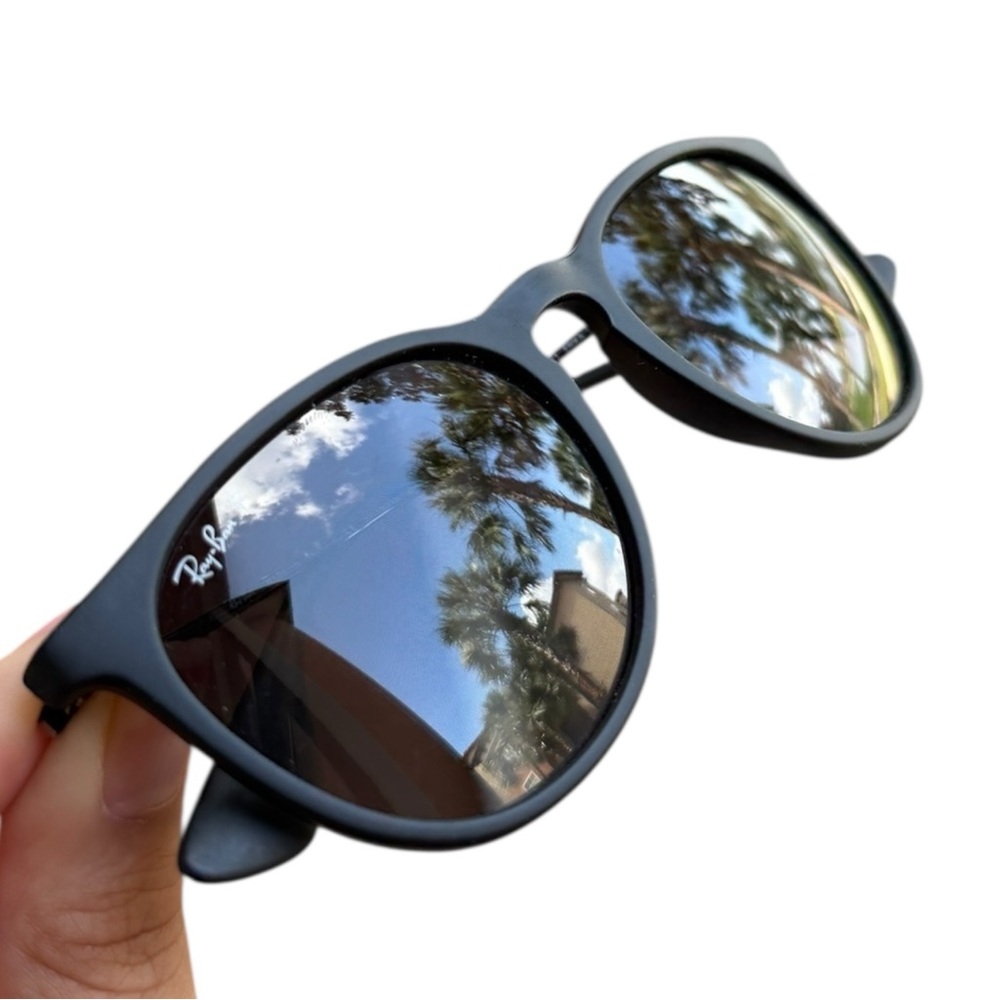 Ray-Ban Erika Polarized Grey Gradiant RB4171 - Picture 5 of 6